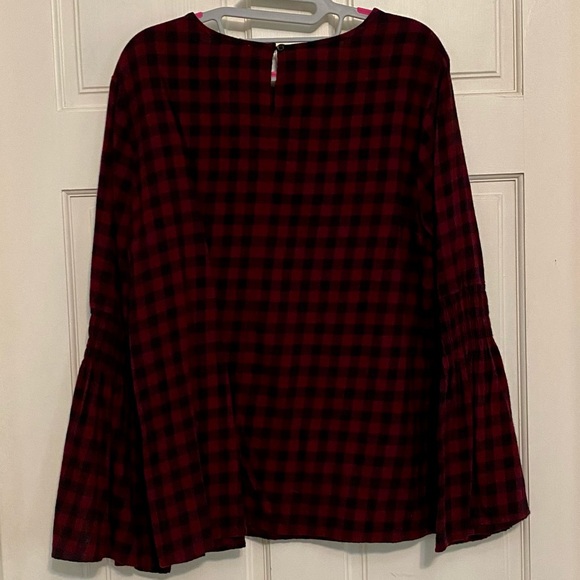 Buffalo plaid blouse with great sleeves!! - Picture 4 of 5